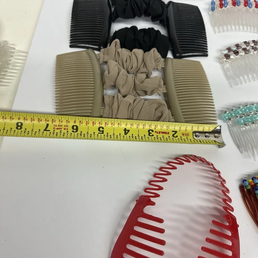 VTG Assortment Of Hair Clasps‎ And Combs Beaded Sequin